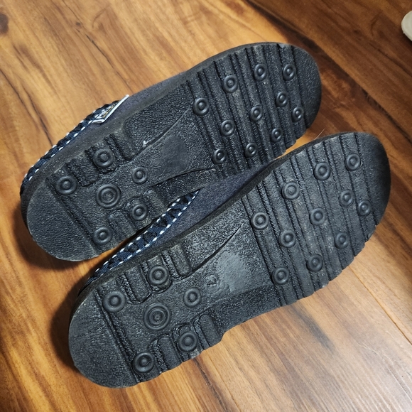 Mickey Women's Size 7 Slip On Sandal - Picture 2 of 10